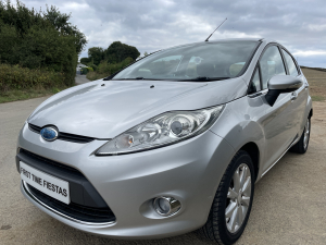 Gallery image of Ford Fiesta 1.25 Zetec
