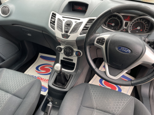 Gallery image of Ford Fiesta 1.25 Zetec