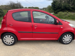 Gallery image of Peugeot 107